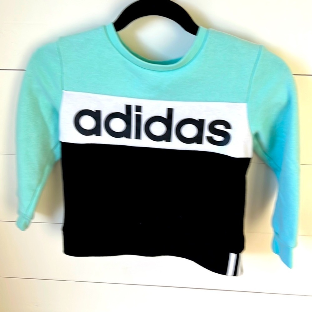 Trendy Adidas Sweatshirt